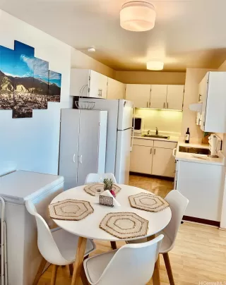 Photo #4: 202518723 Listing 