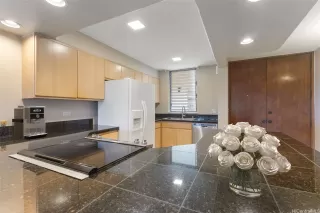 Photo #5: 202518797 Listing 