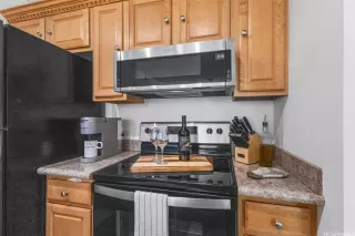 Photo #4: 202518816 Listing 