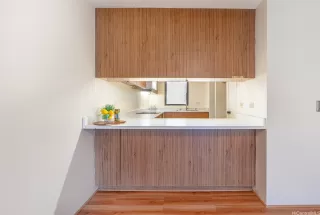 Photo #5: 202518848 Listing