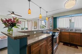 Photo #5: 202518850 Listing 