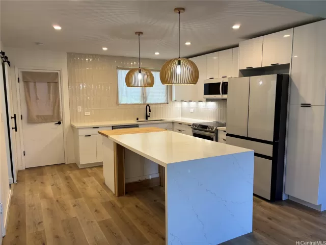 MLS: 202518859 Condo For Sale