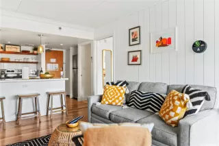 Photo #6: 202518885 Listing 