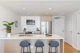 Photo #6: 202518896 Listing 