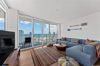 Photo #3: 202518904 Listing 