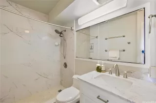 Photo #5: 202518922 Listing
