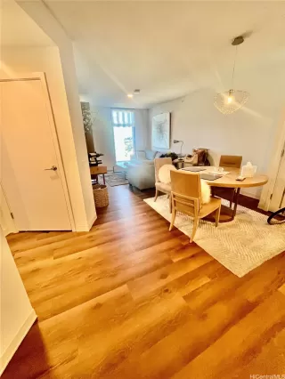 Photo #4: 202518986 Listing 