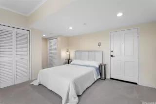 Photo #3: 202519003 Listing