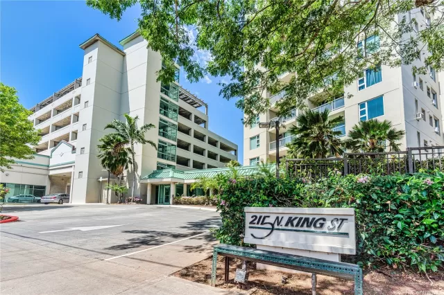 MLS: 202519023 Condo For Sale