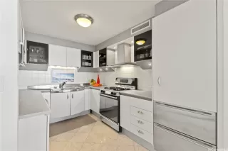 Photo #5: 202519063 Listing 
