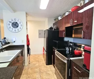 Photo #4: 202519065 Listing 