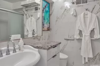 Photo #2: 202519095 Listing 