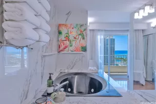 Photo #4: 202519095 Listing 