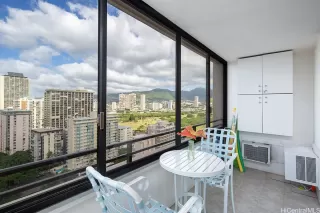 Photo #3: 202519118 Listing 