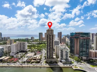 Photo #4: 202519172 Listing