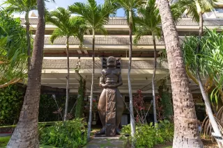 Photo #6: 202519172 Listing