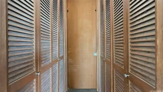 Photo #3: 202519173 Listing