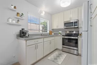 Photo #3: 202519194 Listing 