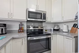 Photo #4: 202519194 Listing 
