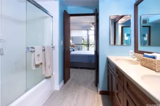 Photo #5: 202519200 Listing