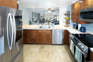 Photo #6: 202519200 Listing