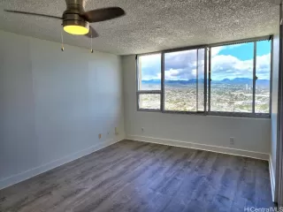 Photo #2: 202519223 Listing 