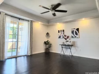 Photo #3: 202519224 Listing 