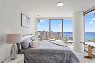 Photo #5: 202519230 Listing