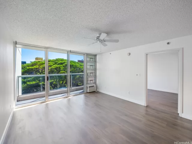 MLS: 202519272 Condo For Sale