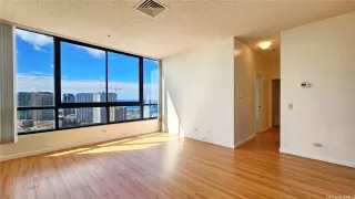 Photo #2: 202519283 Listing