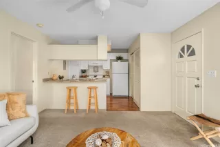 Photo #3: 202519300 Listing 