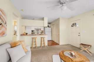 Photo #4: 202519300 Listing 