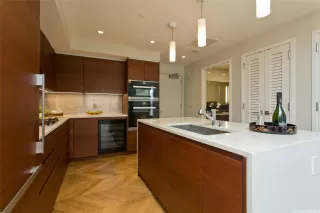 Photo #3: 202519303 Listing 