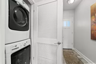 Photo #5: 202519338 Listing