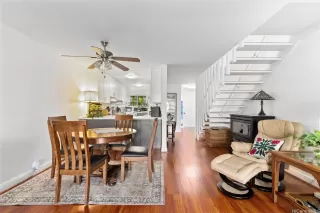 Photo #2: 202519343 Listing 