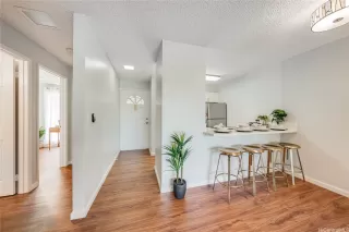 Photo #6: 202519386 Listing 