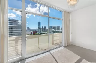 Photo #4: 202519428 Listing 
