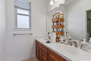 Photo #3: 202519430 Listing 