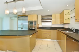 Photo #2: 202519484 Listing 