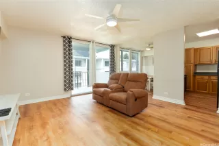 Photo #3: 202519495 Listing 