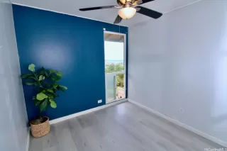 Photo #6: 202519503 Listing