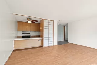 Photo #2: 202519529 Listing