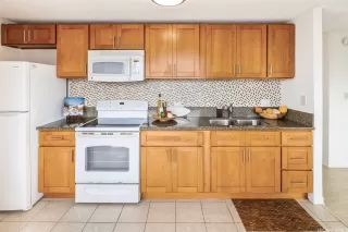 Photo #6: 202519536 Listing 