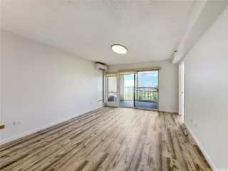Photo #3: 202519561 Listing