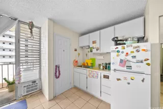 Photo #3: 202519571 Listing 