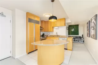 Photo #5: 202519577 Listing 