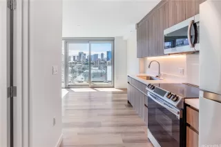 Photo #2: 202519578 Listing