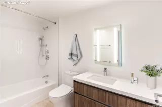 Photo #6: 202519578 Listing