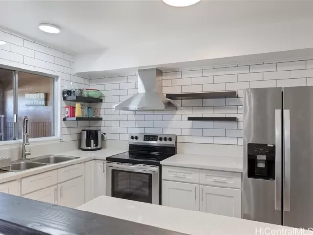 MLS: 202519579 Condo For Sale