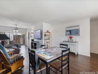 Photo #3: 202519579 Listing 